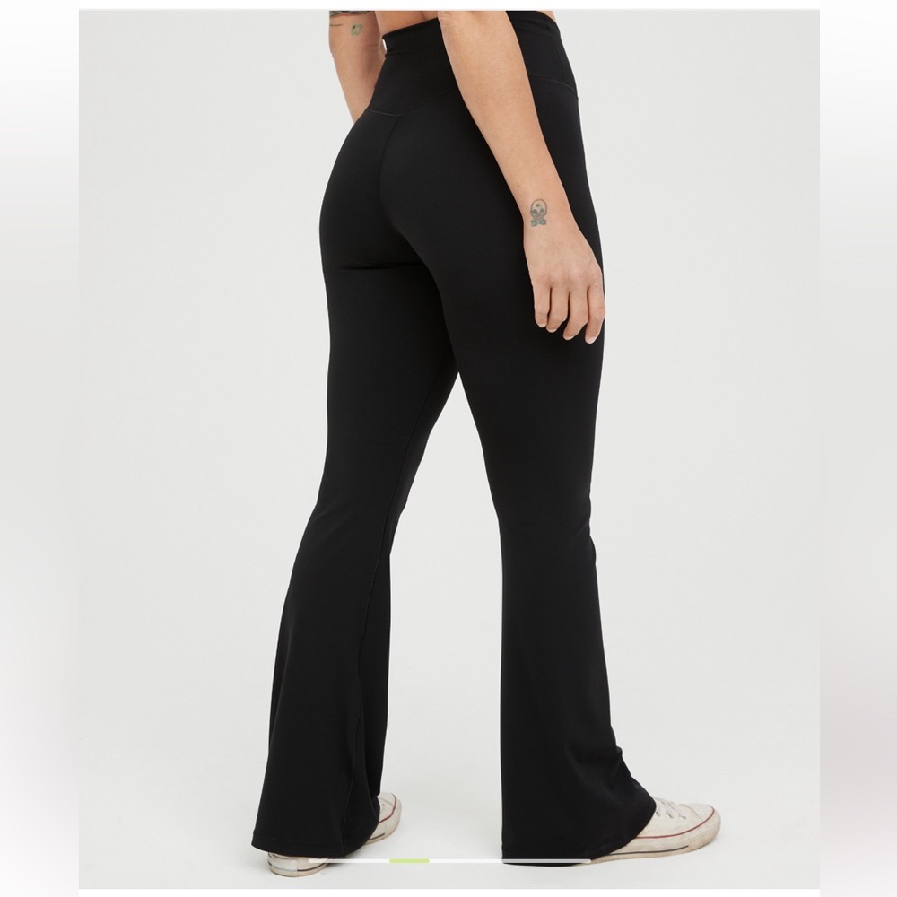 NWOT Offline by Aerie Real Me Crossover Flare Legging - Picture 7 of 9